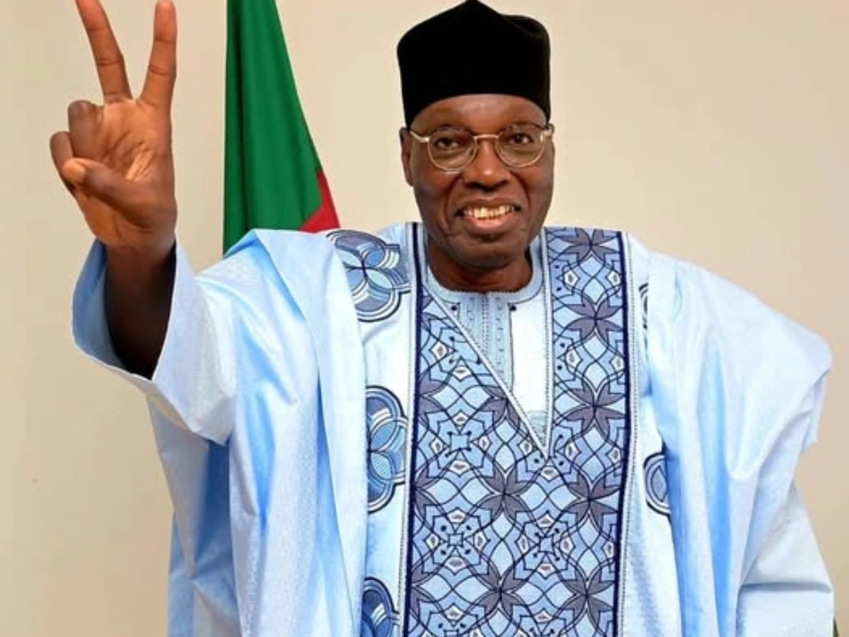 Issa Tchiroma Bakary : Concert de casseroles au Cameroun